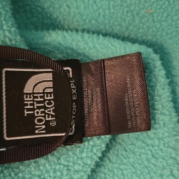 The North Face, turquoise fleece jacket - Picture 7 of 10